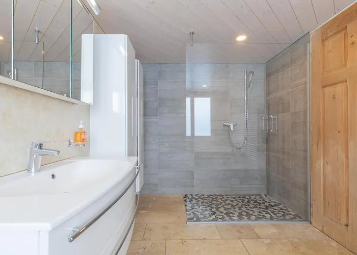 Weid - Aare Jungfrau Ag *